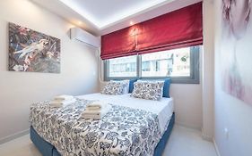 Central Mini Suite